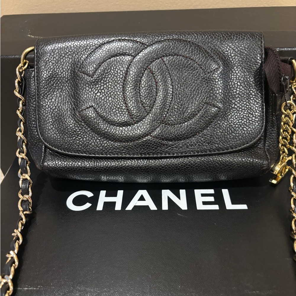 Chanel Black Leather Chain Bag - Picture 3 of 15
